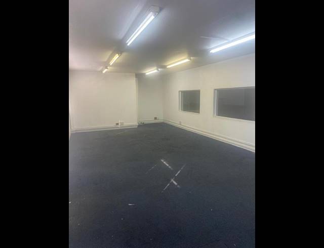 INDUSTRIAL PROPERTY TO RENT IN DEAL PARTY